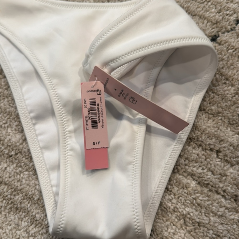 Victoria secret swim suit - Picture 3 of 6